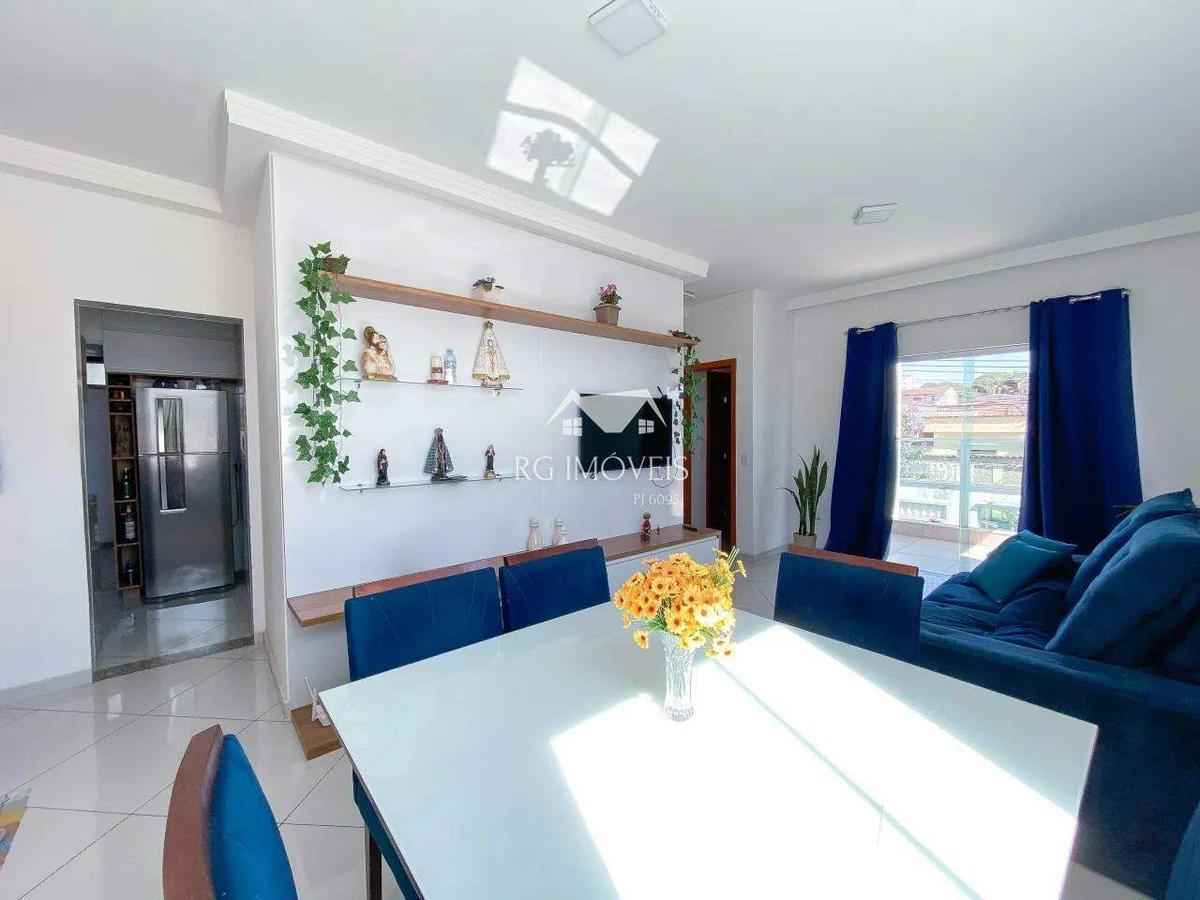 Apartamento, Miramar (barreiro), 2 Quartos, 2 Vagas, 1 Suíte