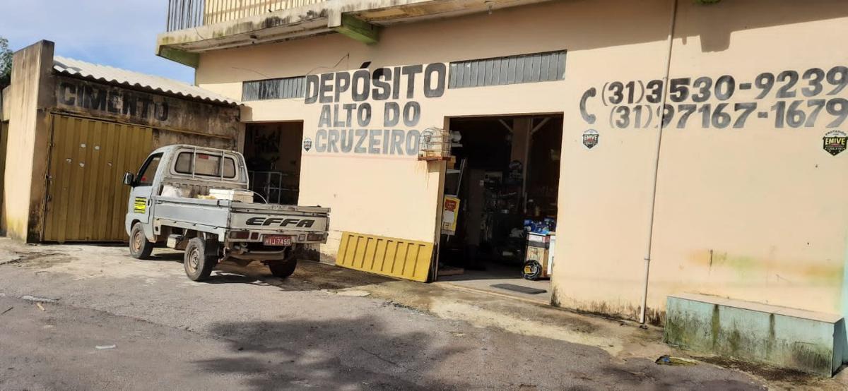 Prédio, Marimbá, 4 Quartos, 0 Vaga