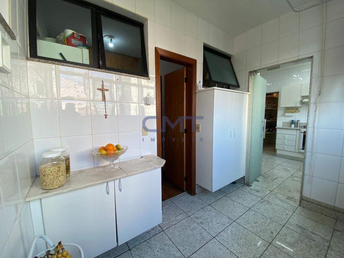 Apartamento, Funcionários, 4 Quartos, 3 Vagas, 2 Suítes