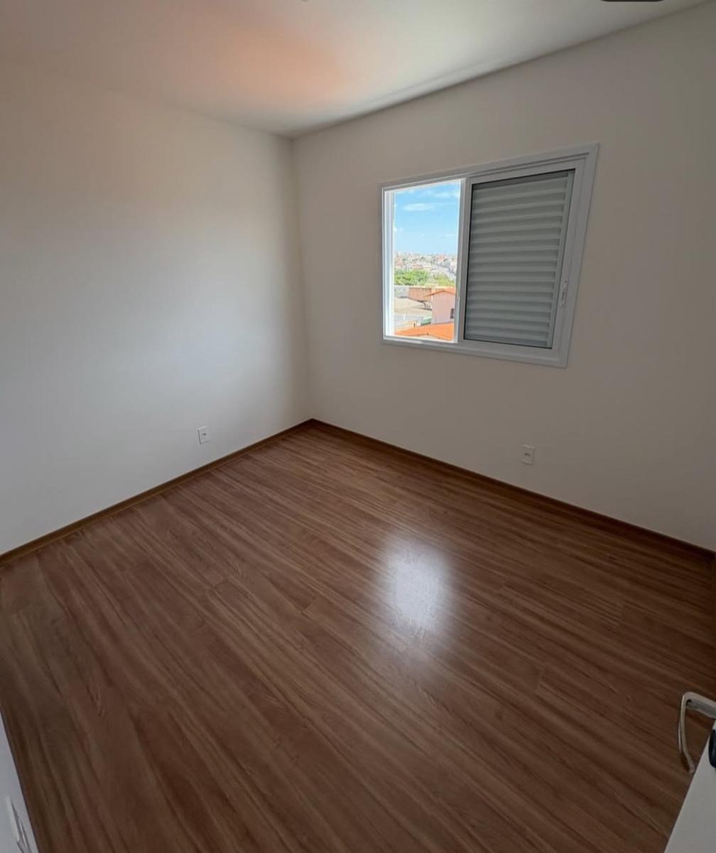 Apartamento, Esplanada, 2 Quartos, 1 Vaga, 1 Suíte