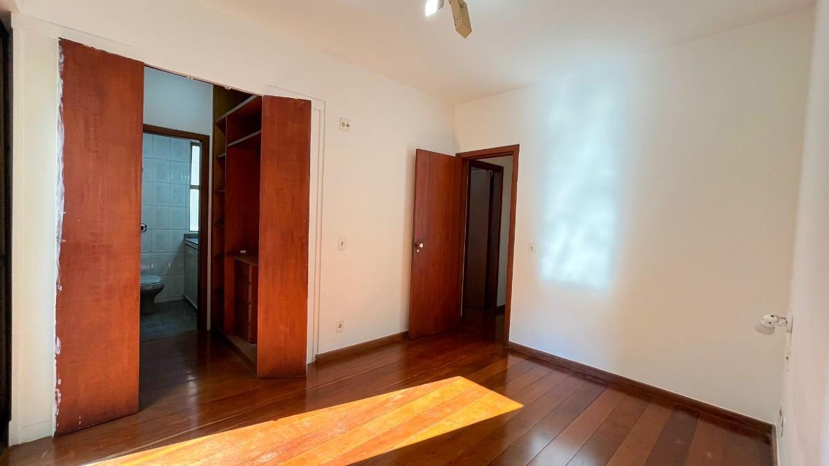 Apartamento, Coração de Jesus, 4 Quartos, 2 Vagas, 1 Suíte