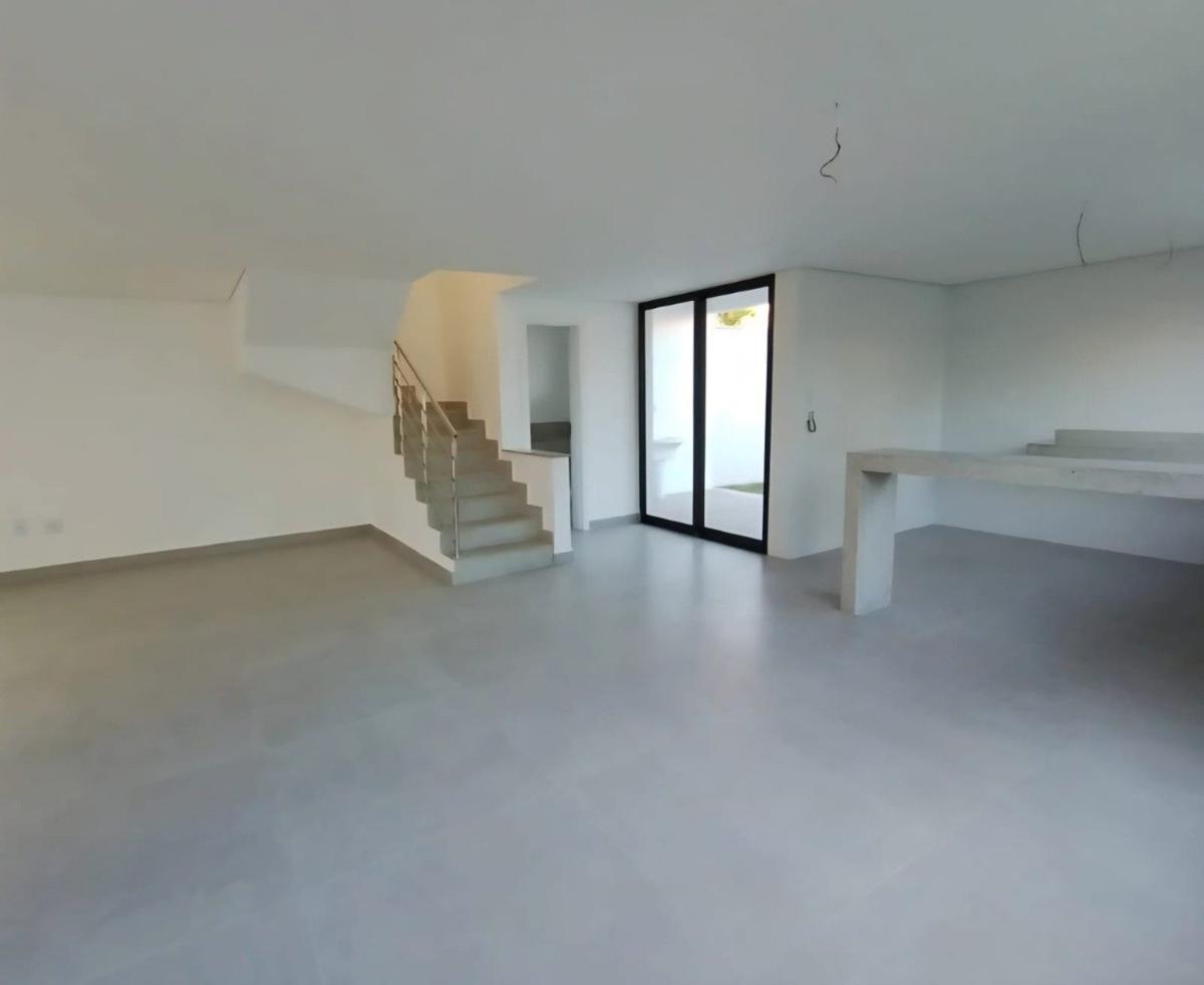 Casa, Planalto, 3 Quartos, 3 Vagas, 1 Suíte