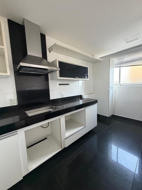 Apartamento, Sagrada Família, 3 Quartos, 2 Vagas, 1 Suíte