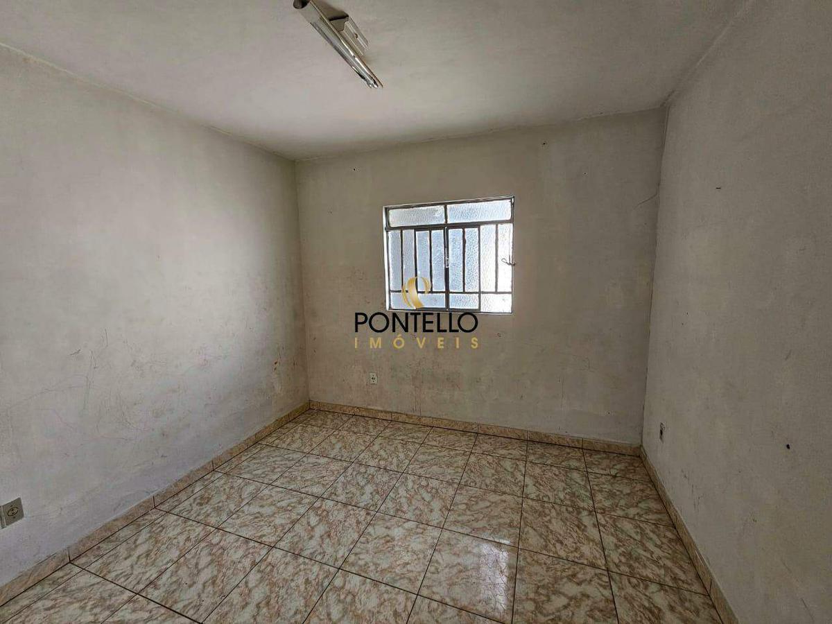 Casa, Esperança, 4 Quartos, 2 Vagas, 1 Suíte