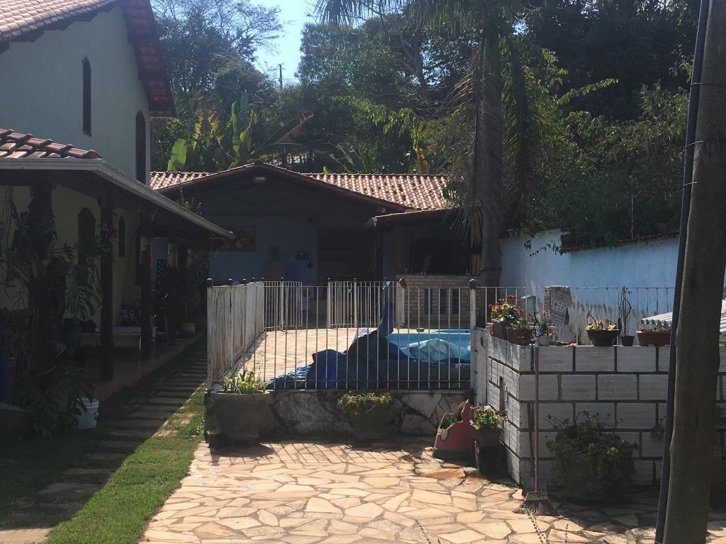 Fazenda, Pompeu, 2 Quartos, 0 Vaga