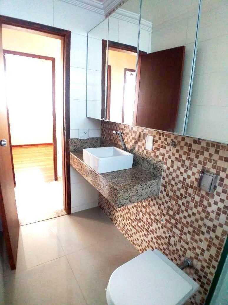 Apartamento, Estoril, 3 Quartos, 1 Vaga