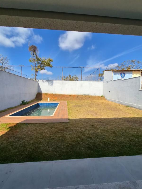 Casa, Francisco Pereira, 3 Quartos, 4 Vagas, 1 Suíte
