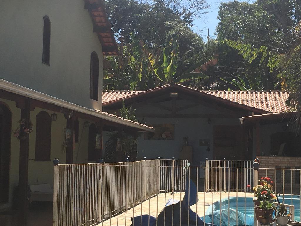 Fazenda, Pompeu, 2 Quartos, 0 Vaga