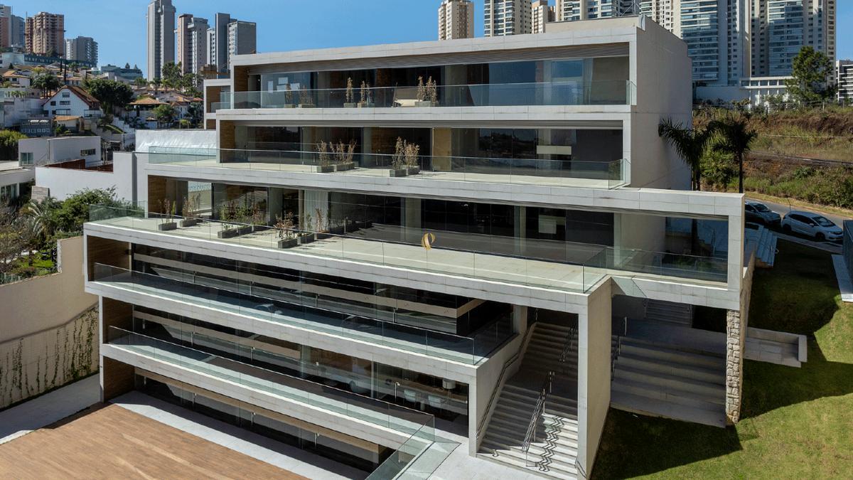 Andar, Belvedere, 0 Quarto, 106 Vagas