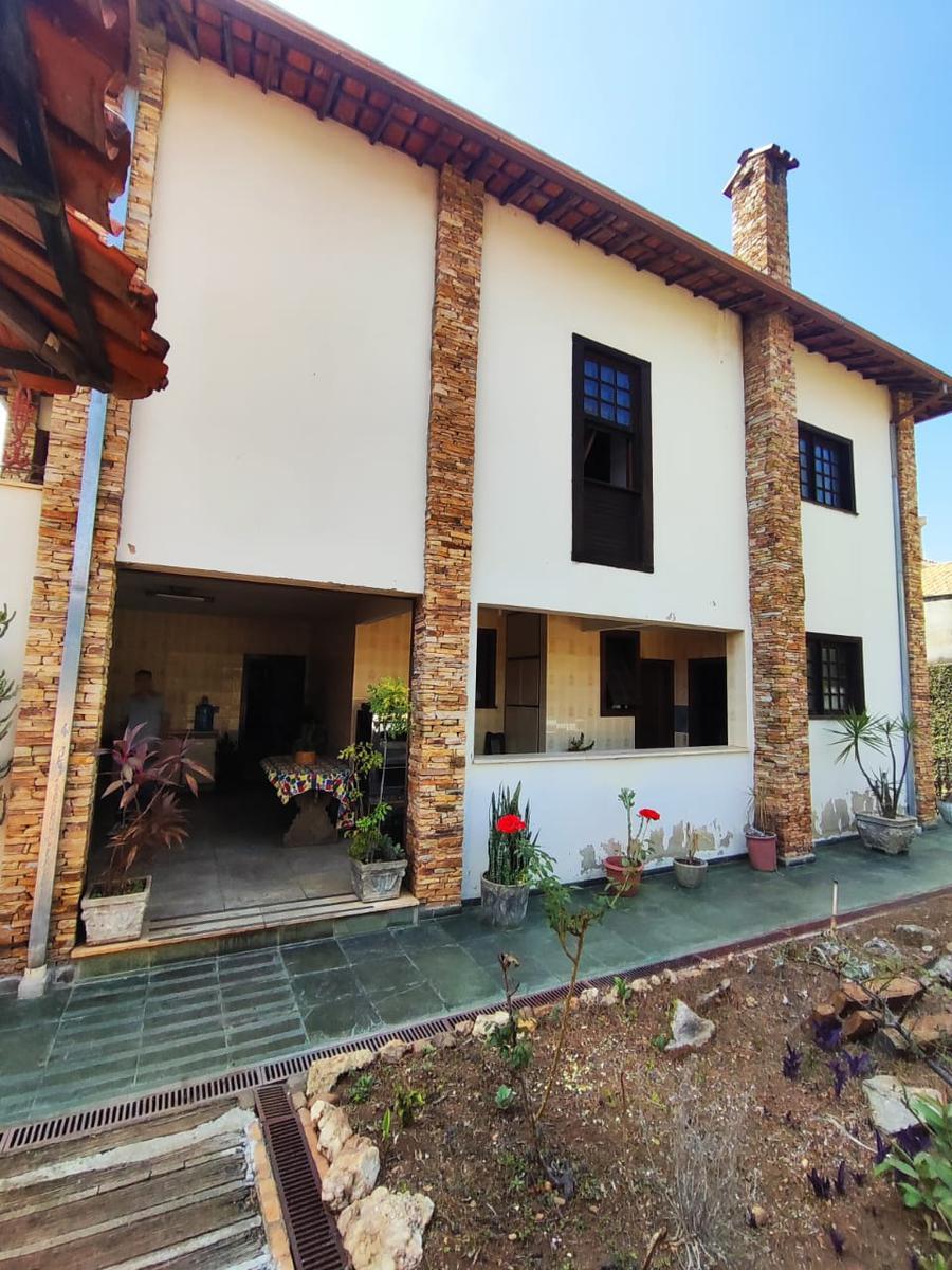 Casa, Bandeirantes (pampulha), 6 Quartos, 12 Vagas, 5 Suítes