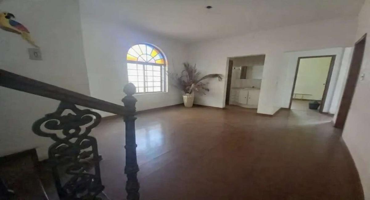 Casa, Cidade Nova, 5 Quartos, 3 Vagas, 1 Suíte