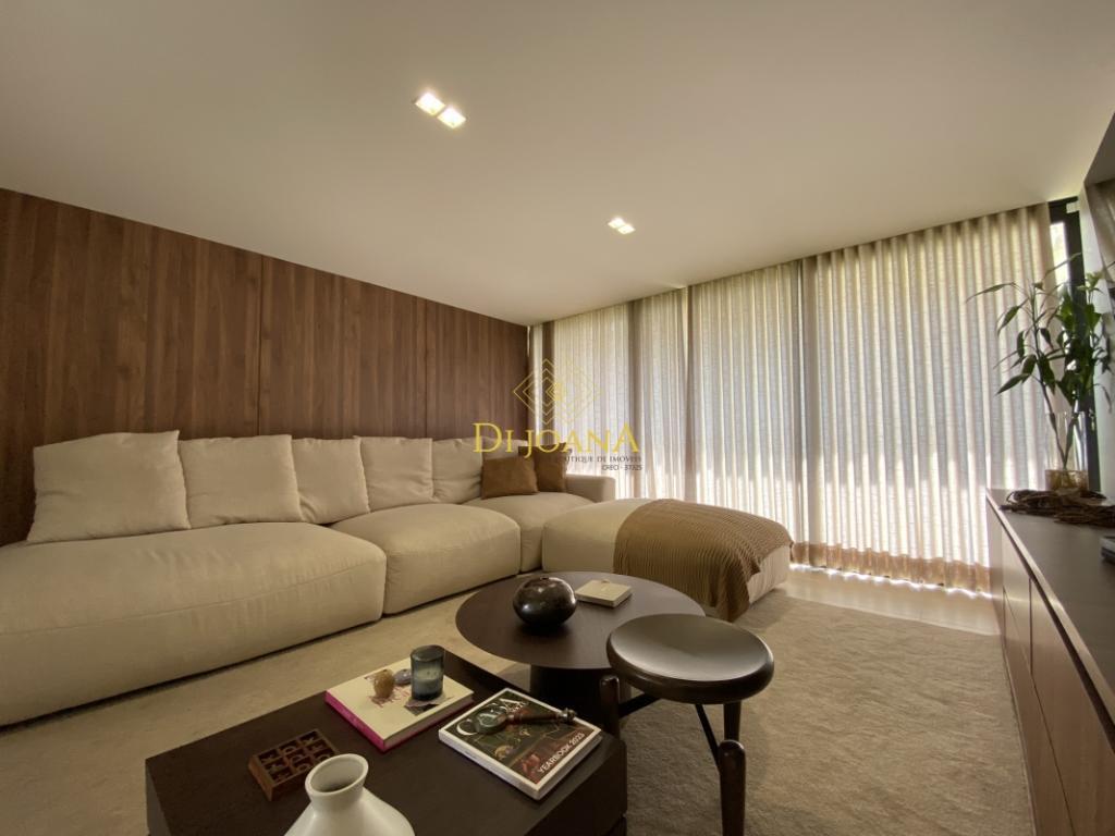 Casa, Ingá Alto, 4 Quartos, 8 Vagas, 4 Suítes