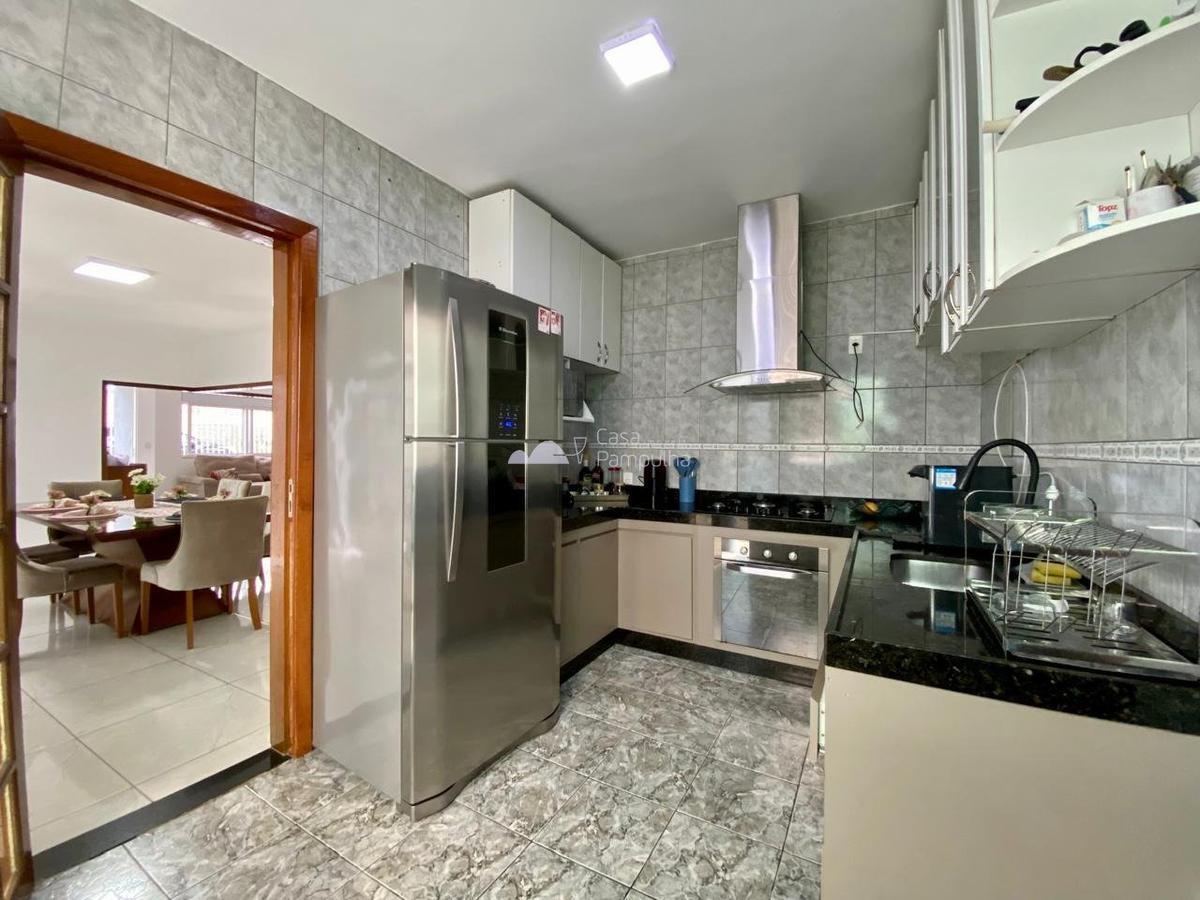 Casa, Planalto, 4 Quartos, 3 Vagas, 1 Suíte