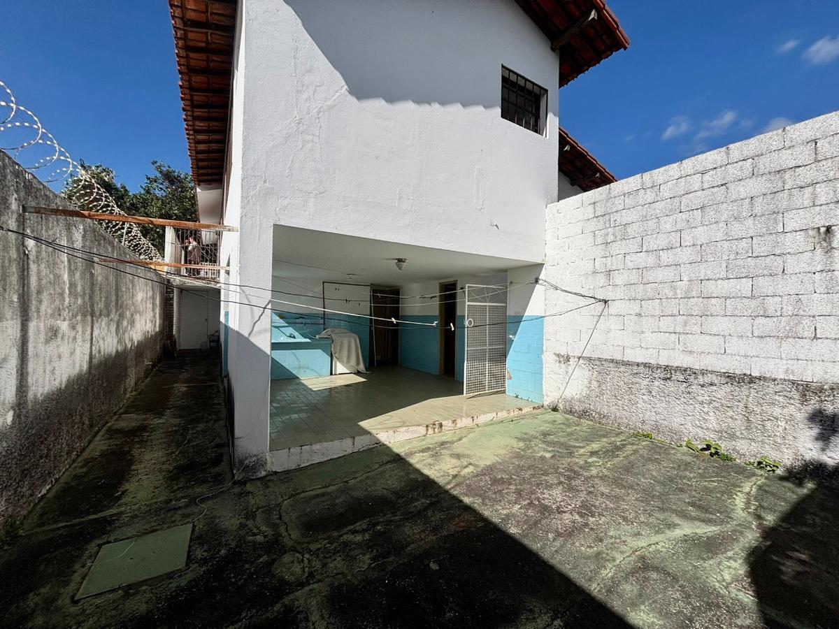 Casa, São José, 4 Quartos, 6 Vagas, 1 Suíte