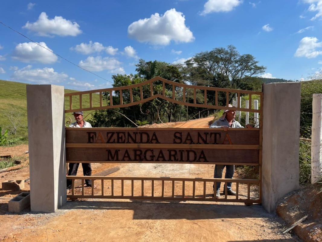 Fazenda, Zona Rural, 4 Quartos, 0 Vaga, 1 Suíte