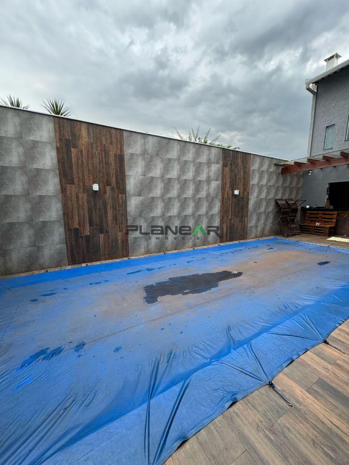 Casa, Centro, 4 Quartos, 4 Vagas, 2 Suítes