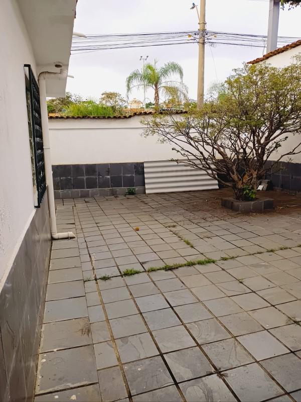 Casa, Conjunto Água Branca, 4 Quartos, 5 Vagas, 1 Suíte