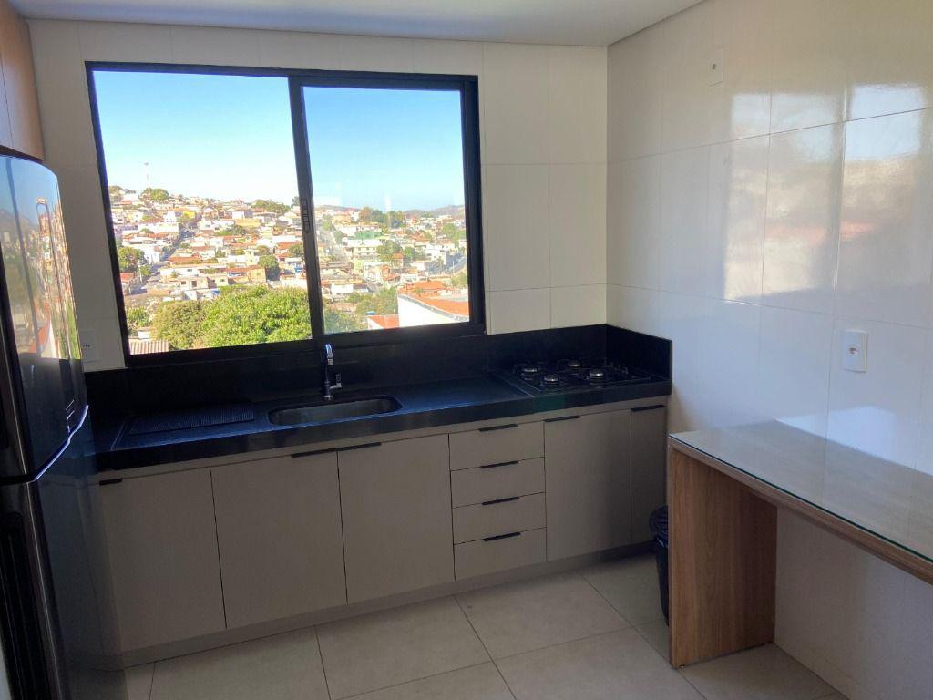 Cobertura, São Geraldo, 2 Quartos, 1 Vaga, 2 Suítes