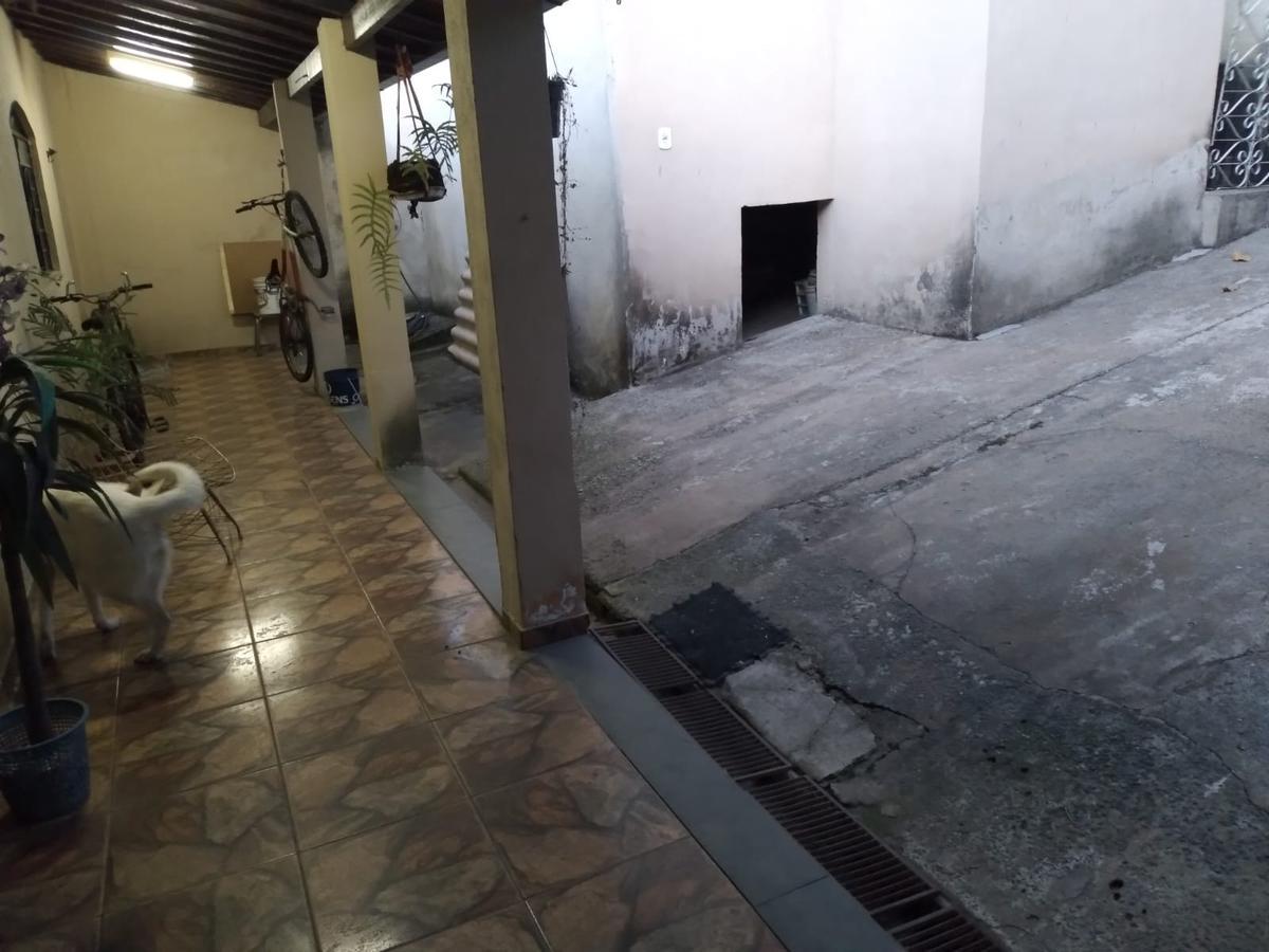 Casa, Santa Terezinha, 6 Quartos, 4 Vagas, 1 Suíte