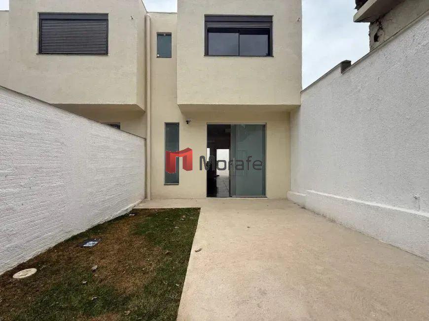 Casa, Santa Branca, 3 Quartos, 2 Vagas, 1 Suíte