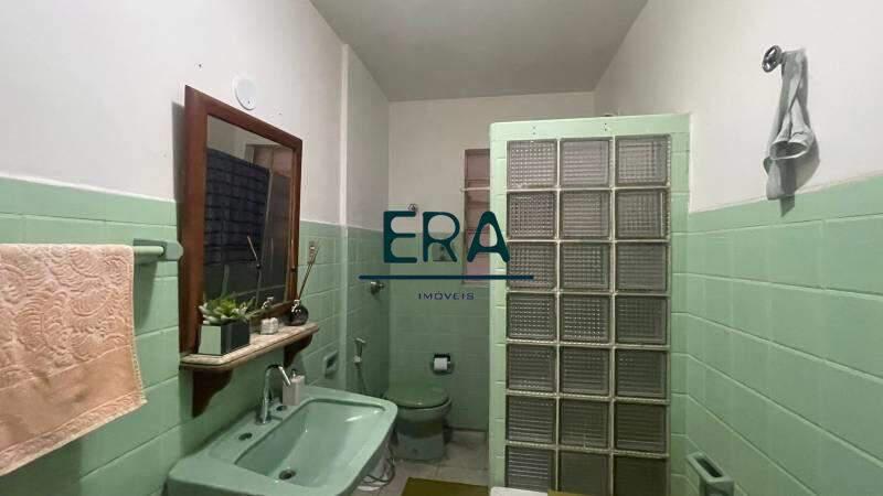 Apartamento, Centro, 4 Quartos, 0 Vaga, 1 Suíte