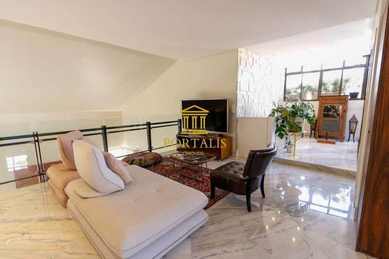 Cobertura, Serra, 4 Quartos, 5 Vagas, 2 Suítes