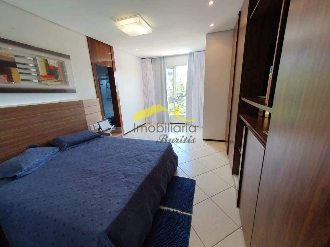 Casa em Condomínio, Vila Castela, 4 Quartos, 6 Vagas, 4 Suítes