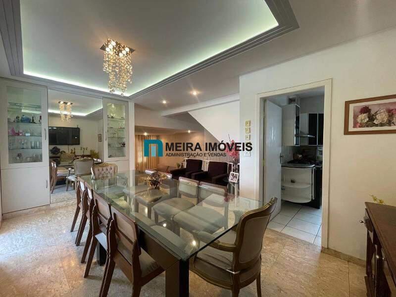 Casa, Santa Lúcia, 5 Quartos, 4 Vagas, 1 Suíte