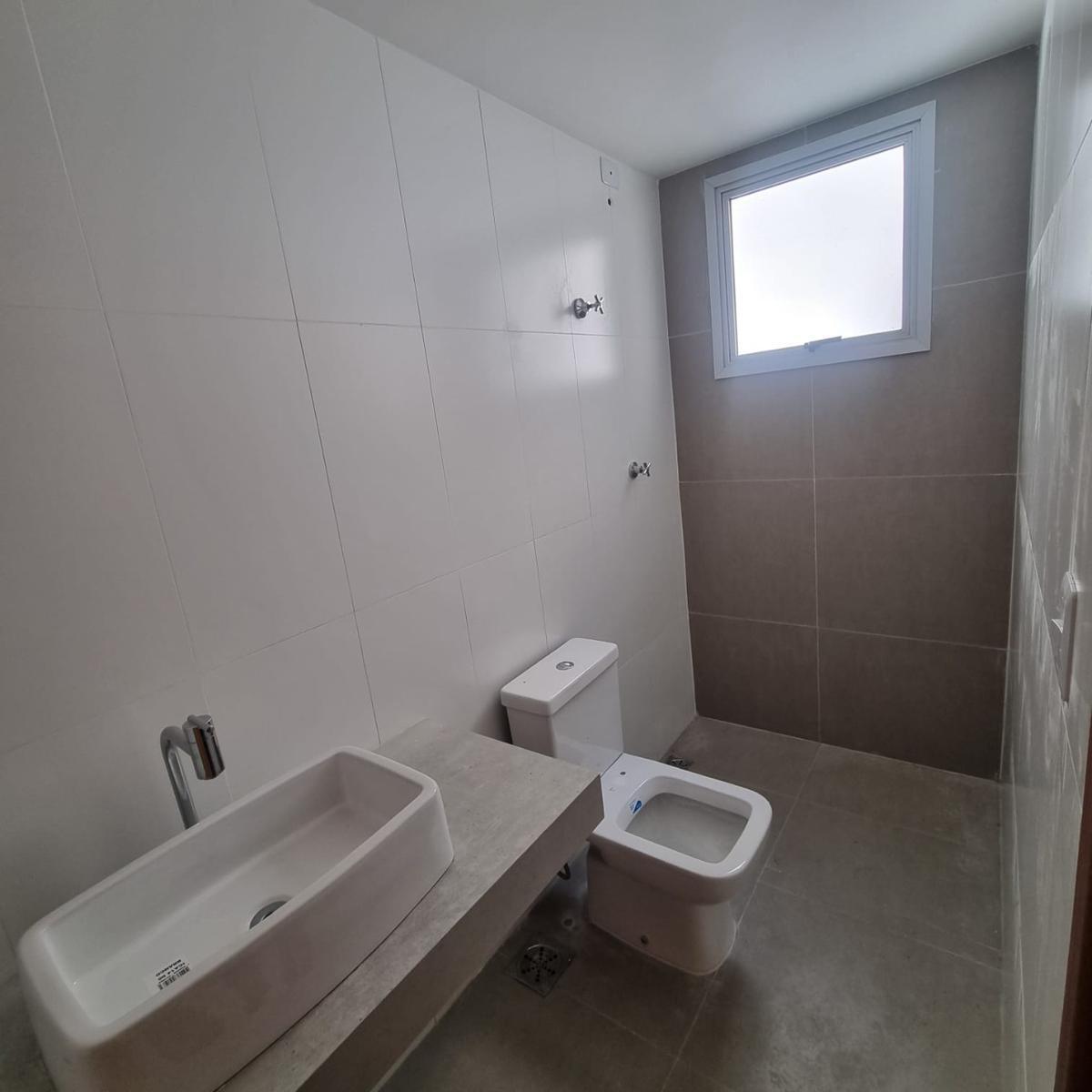 Apartamento, Floresta, 3 Quartos, 2 Vagas, 1 Suíte