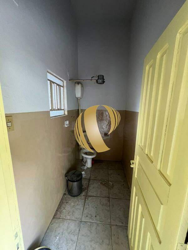Casa, Centro, 4 Quartos, 2 Vagas, 1 Suíte