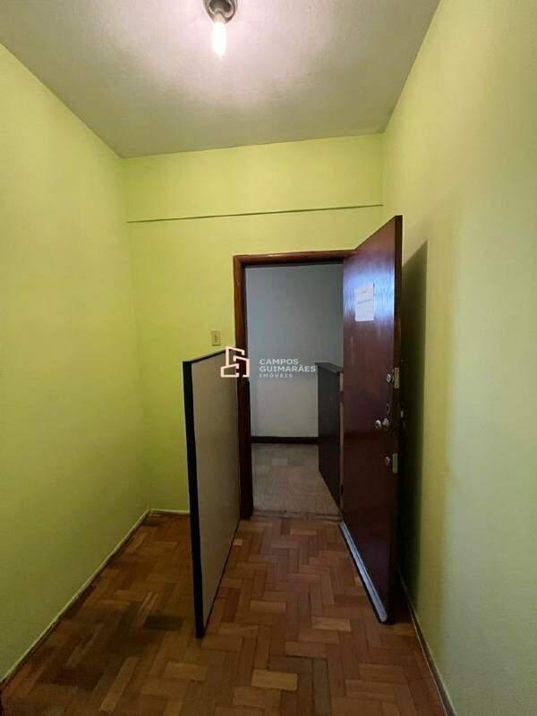 Sala, Centro