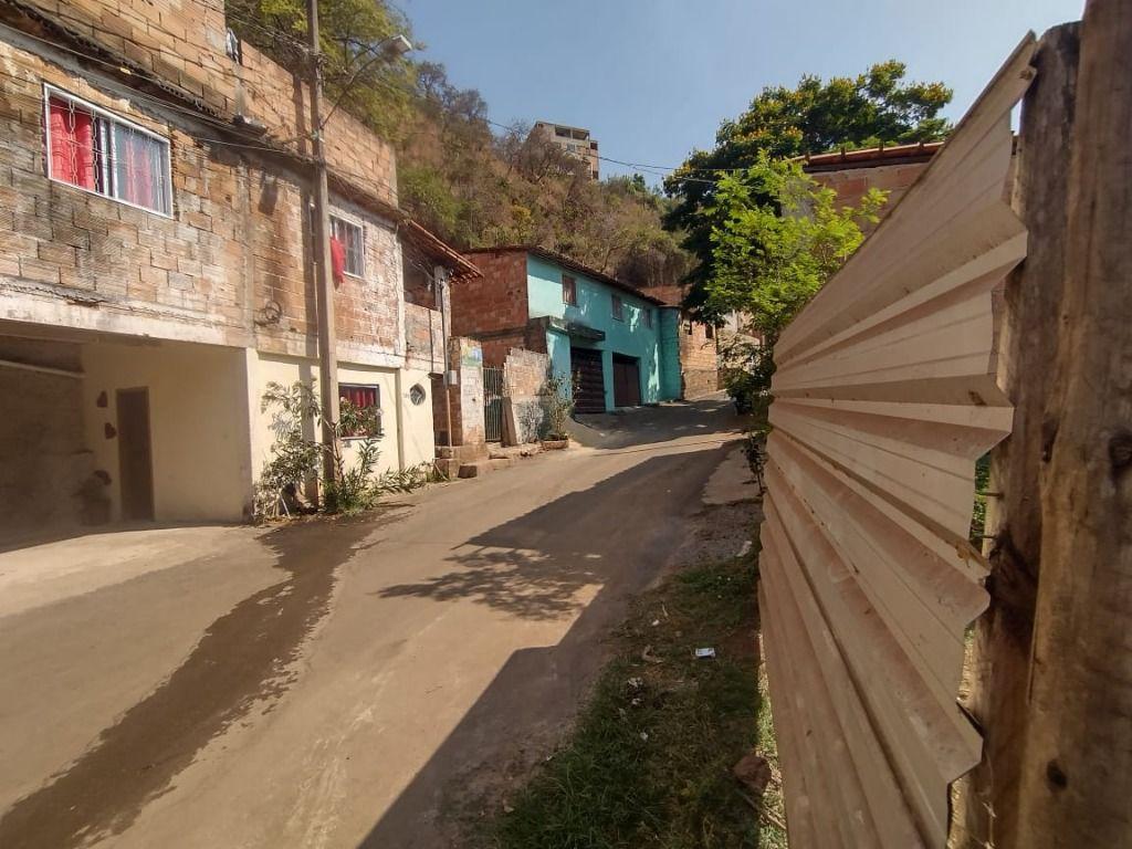 Lote, Água Férrea, 0 Quarto, 0 Vaga