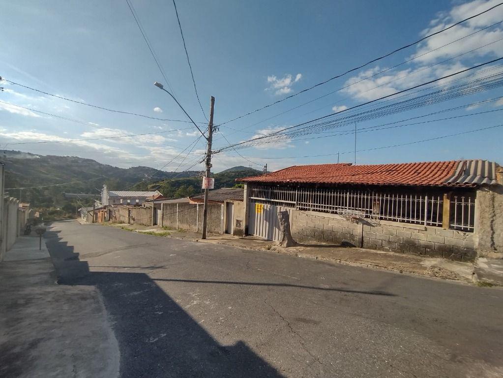 Casa, Itacolomi, 3 Quartos, 2 Vagas, 1 Suíte