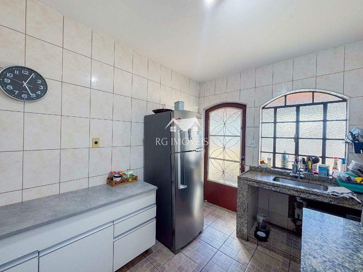 Casa, Itaipu, 5 Quartos, 4 Vagas, 1 Suíte