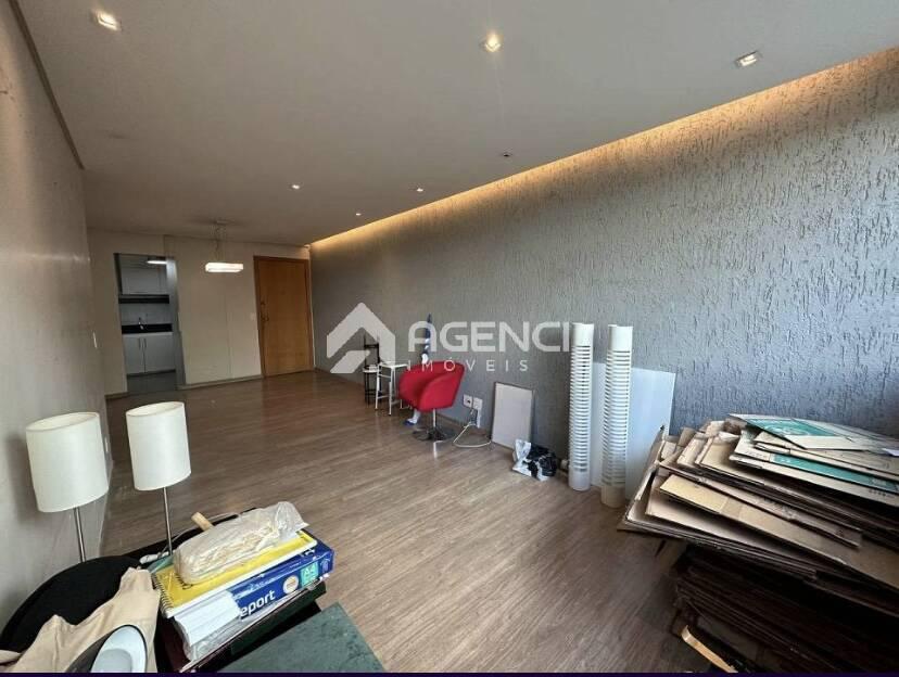 Apartamento, Sagrada Família, 3 Quartos, 0 Vaga, 1 Suíte