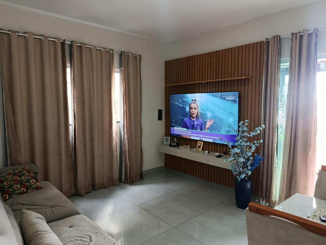 Casa, Industrial, 3 Quartos, 5 Vagas, 1 Suíte