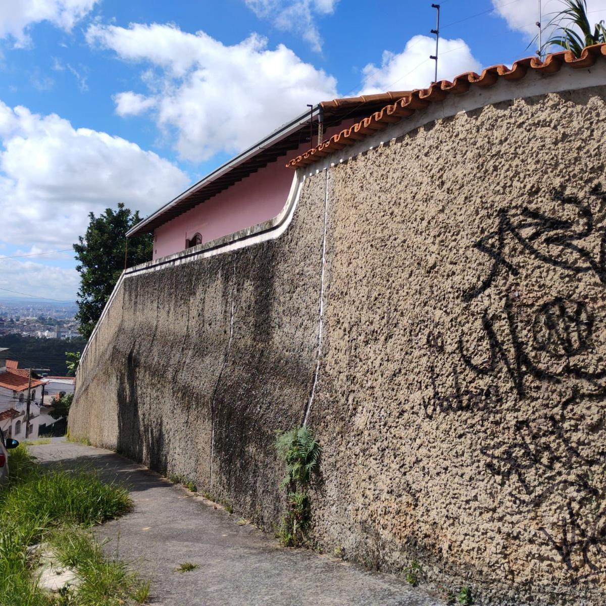 Casa, Ouro Preto, 3 Quartos, 4 Vagas, 1 Suíte