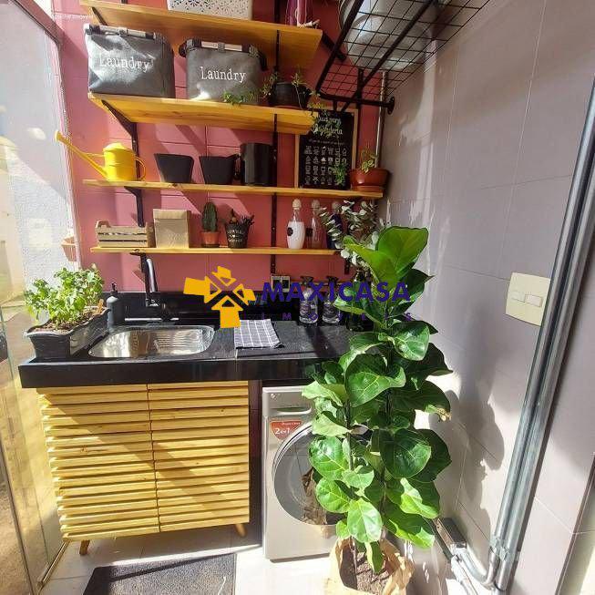 Casa, Trevo, 3 Quartos, 2 Vagas, 1 Suíte