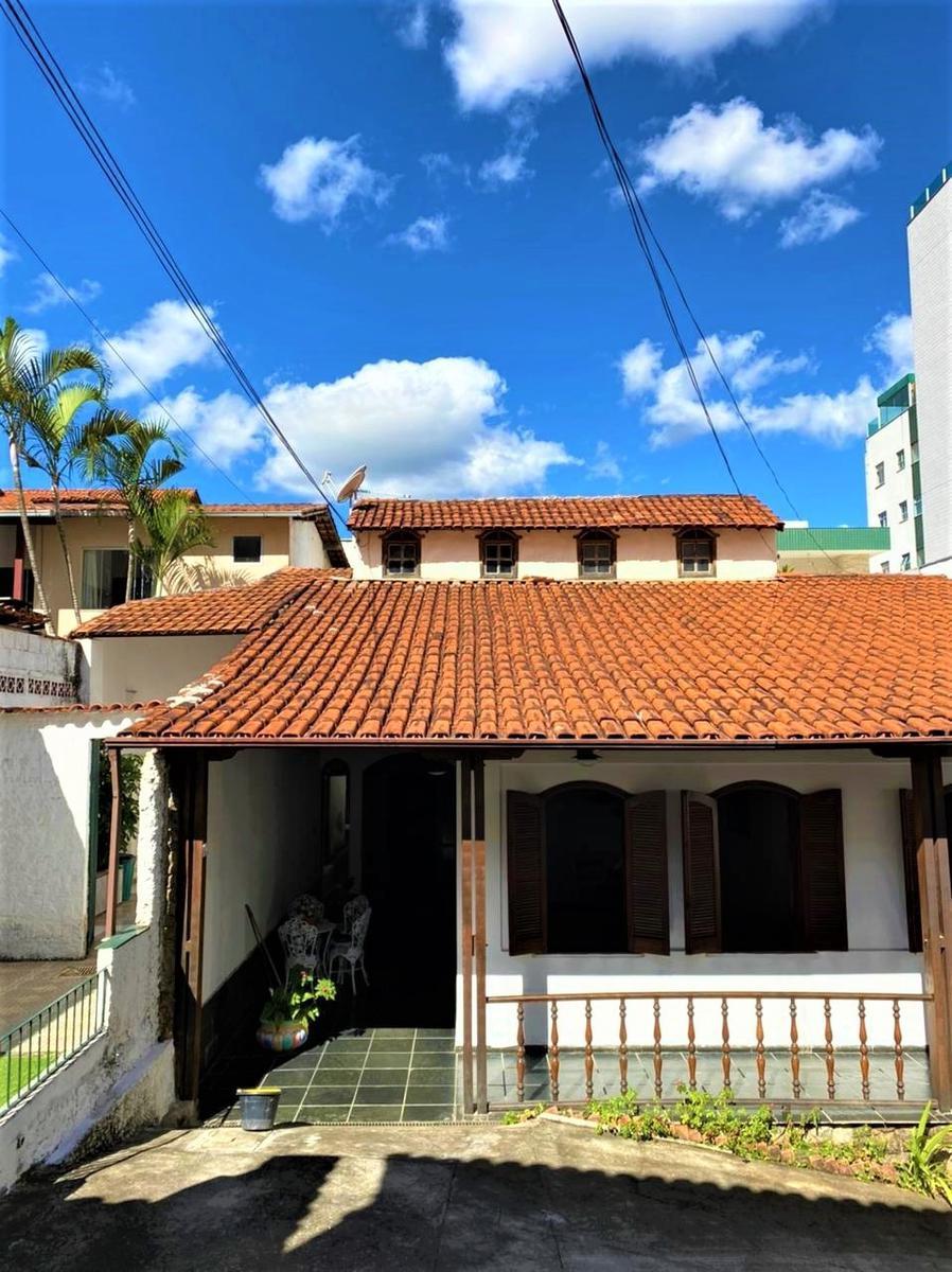 Casa, Sagrada Família, 3 Quartos, 5 Vagas, 1 Suíte