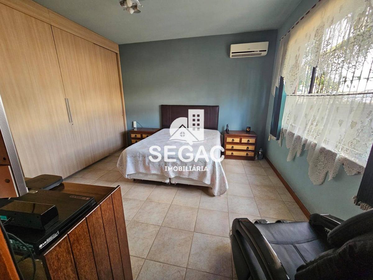 Casa, Nova Suíssa, 3 Quartos, 5 Vagas, 1 Suíte