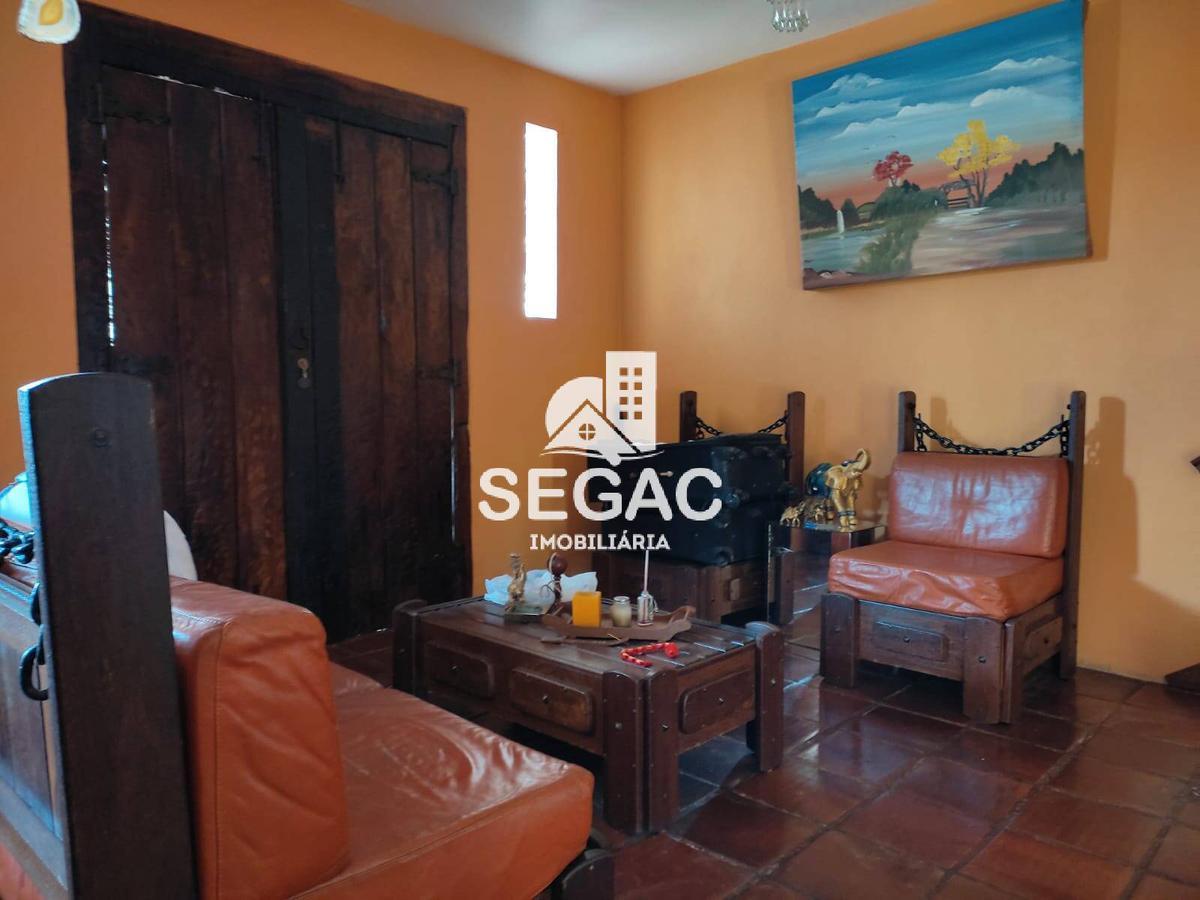 Casa, Arvoredo, 4 Quartos, 5 Vagas, 1 Suíte