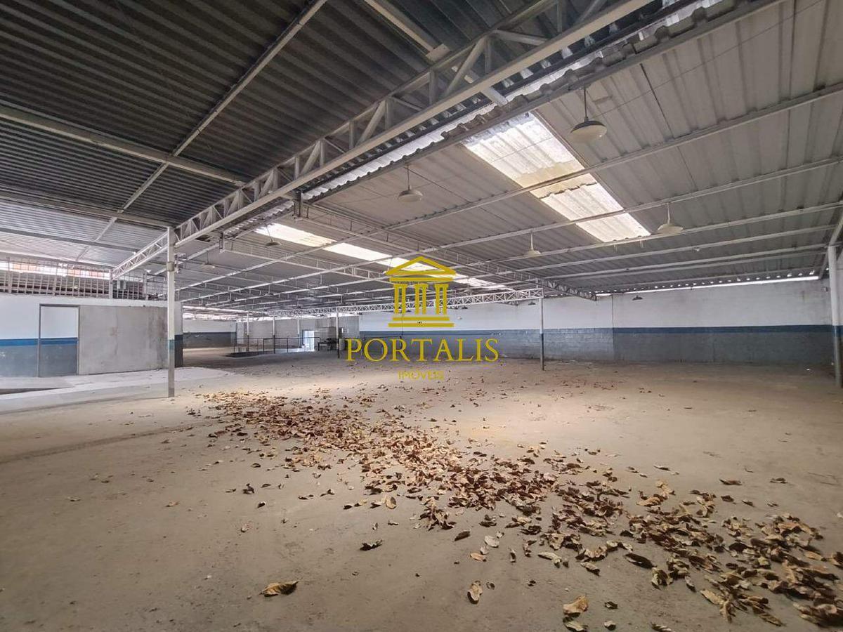 Galpão, Prado, 0 Quarto, 20 Vagas