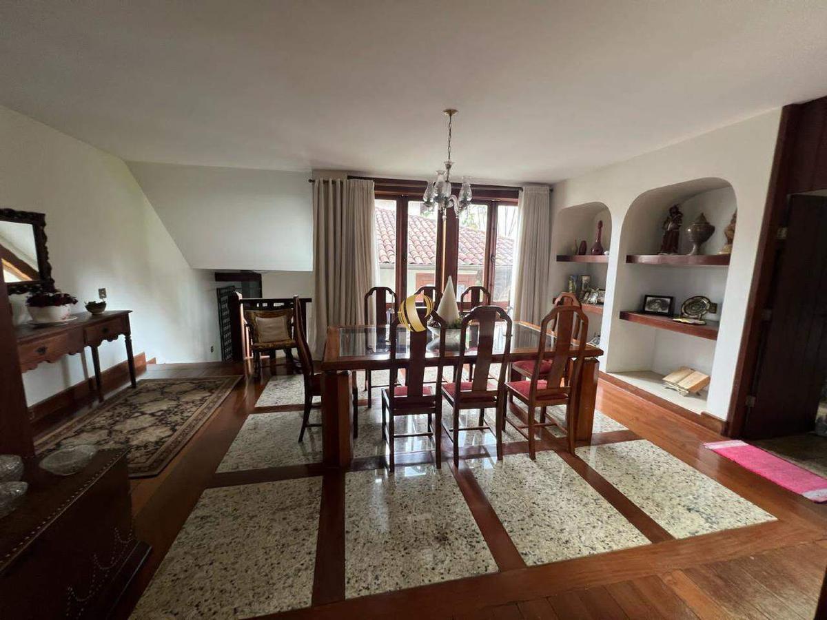 Casa, Jardim Cambuí, 6 Quartos, 8 Vagas, 4 Suítes