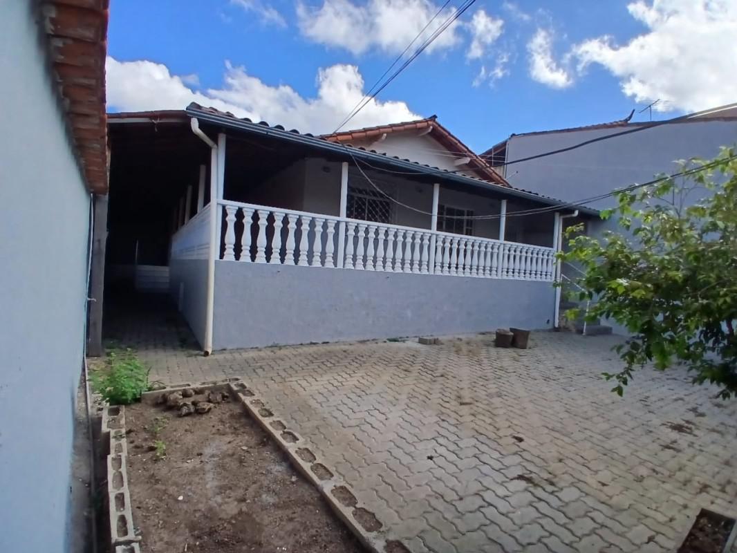 Casa, Alípio de Melo, 3 Quartos, 3 Vagas, 1 Suíte