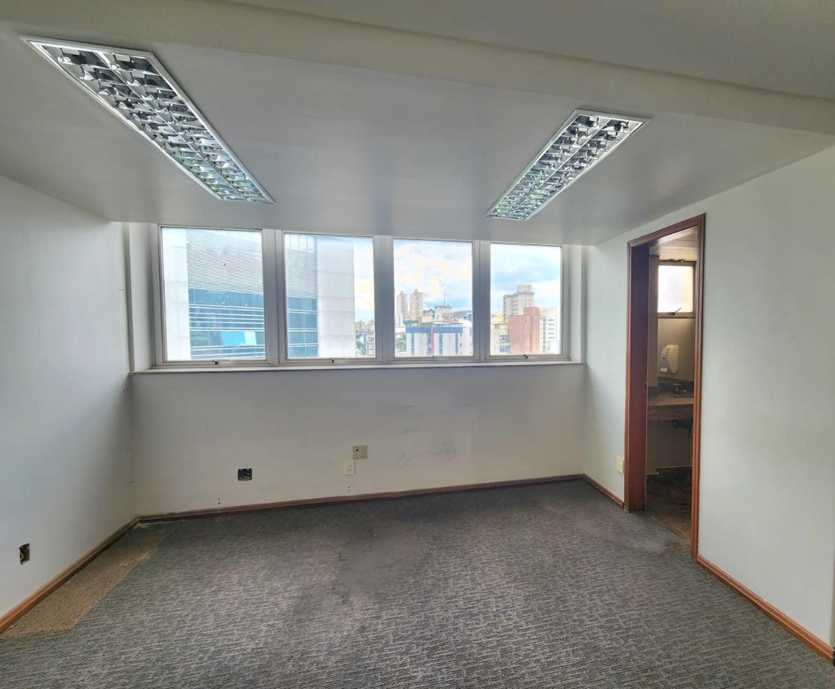 Andar, Centro, 0 Quarto, 11 Vagas