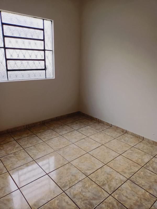 Casa, Conjunto Água Branca, 4 Quartos, 5 Vagas, 1 Suíte