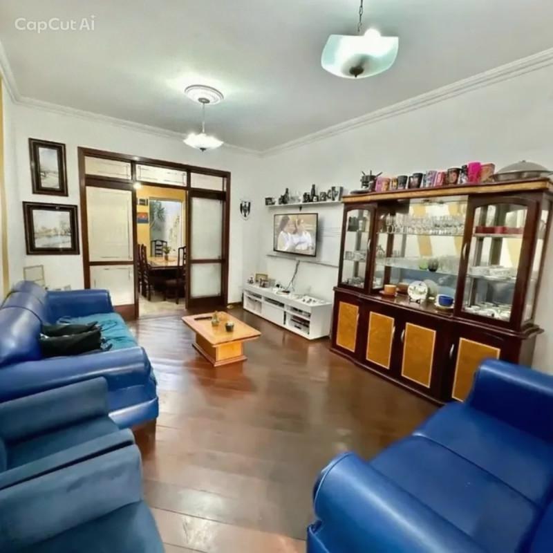 Casa, Castelo, 3 Quartos, 2 Vagas, 1 Suíte