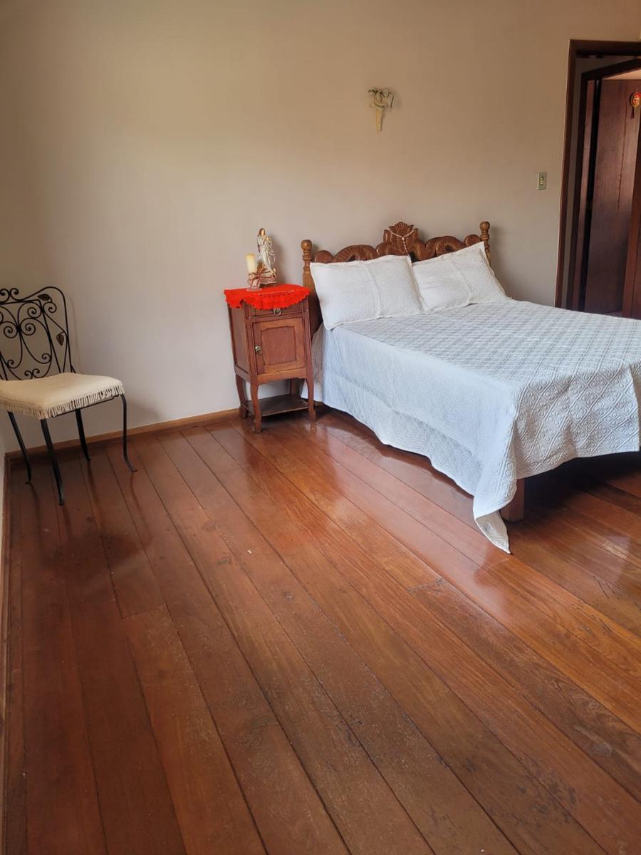 Casa, Caiçaras, 5 Quartos, 7 Vagas, 1 Suíte