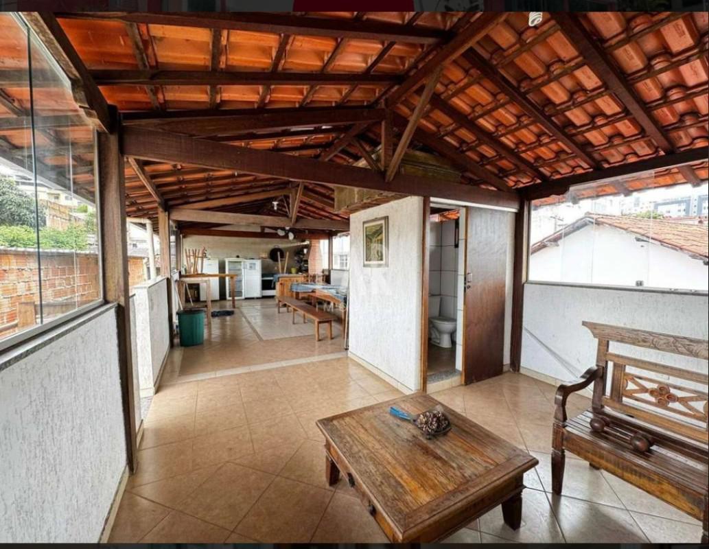 Casa, Jardim América, 5 Quartos, 4 Vagas, 2 Suítes