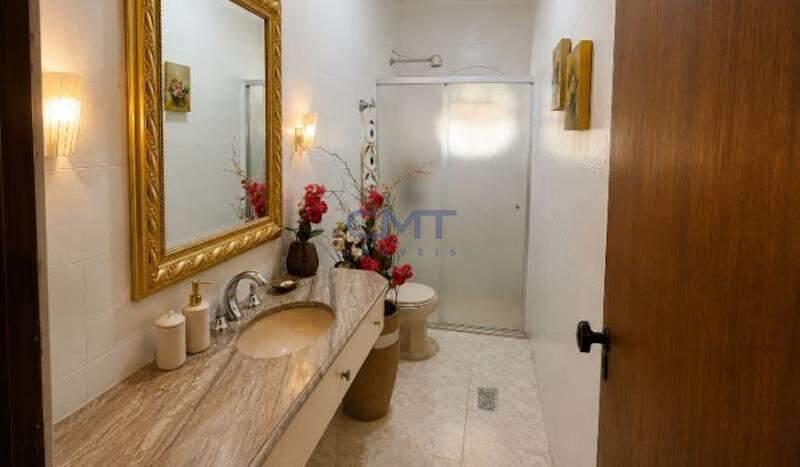 Casa, Luxemburgo, 5 Quartos, 4 Vagas, 2 Suítes